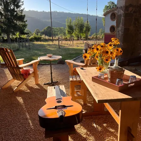 Roulotte Le Gite-anes Кемпинг