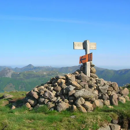 Roulotte Le Gite-anes Кемпинг *