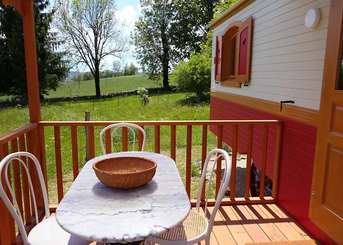 Roulotte Le Gite-anes Campingplatz Jou-sous-Monjou
