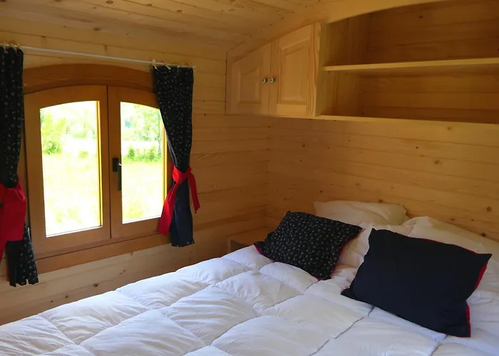 Campingplatz Roulotte Le Gite-anes Jou-sous-Monjou